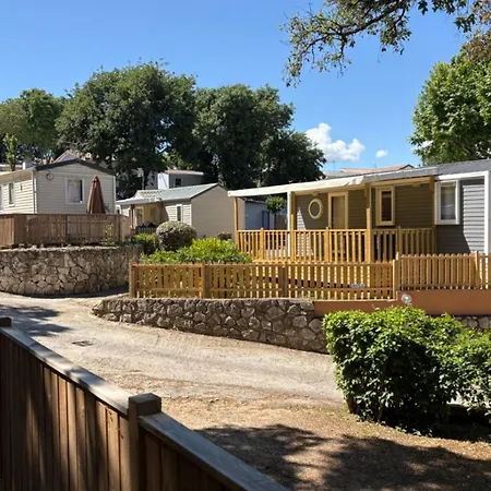 à Seyne-sur-mer Avec Terrasse, 2 - Api-1-52-952 * La Seyne-sur-Mer